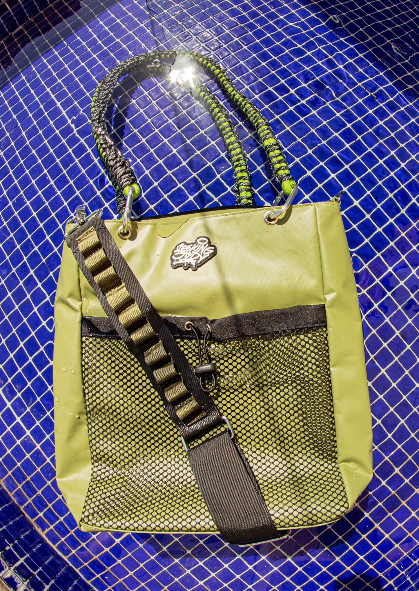 Waterproof tote Khaki