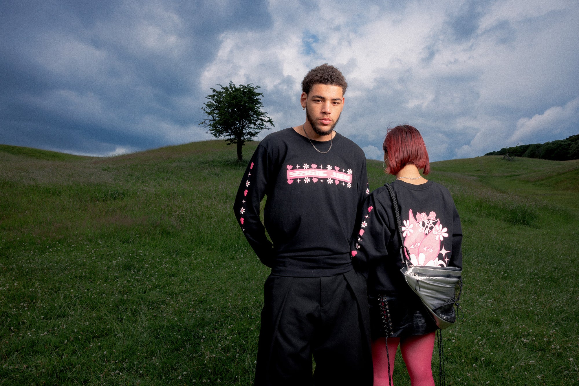 'Speed Run' Long Sleeve T-shirt in Organic Cotton Black