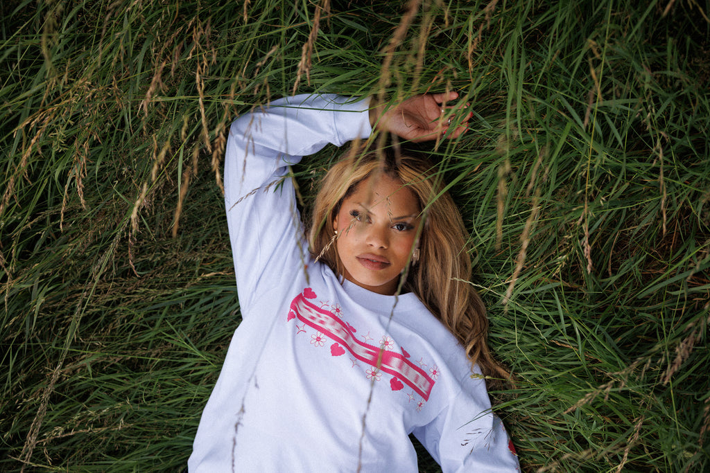 'Speed Run' Long Sleeve T-shirt in Organic Cotton White
